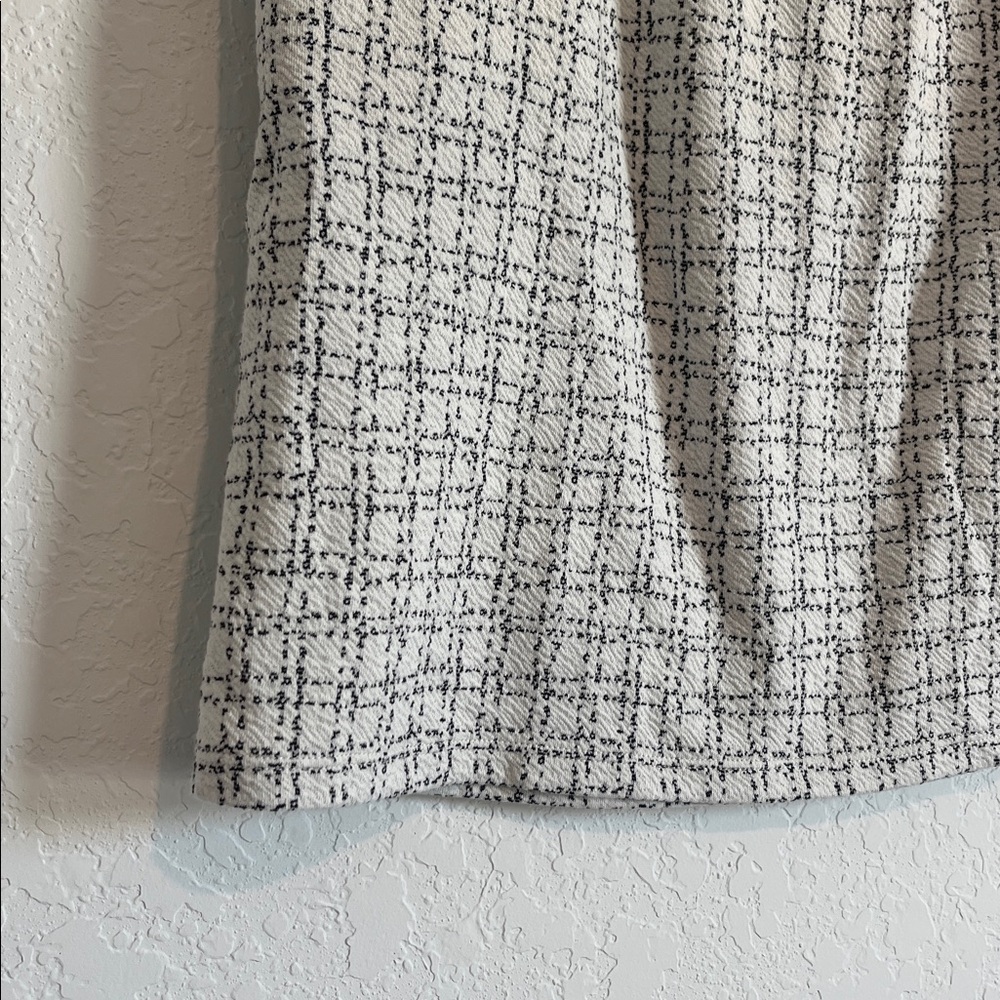 NWT Loft White & Black Pull On Skirt W/ Pockets - Picture 4 of 9